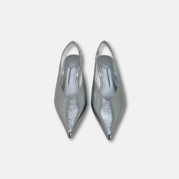 Giày cao gót bít mũi hở gót da nứt Rift