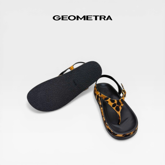 Sandals xỏ ngón Leopard Stride